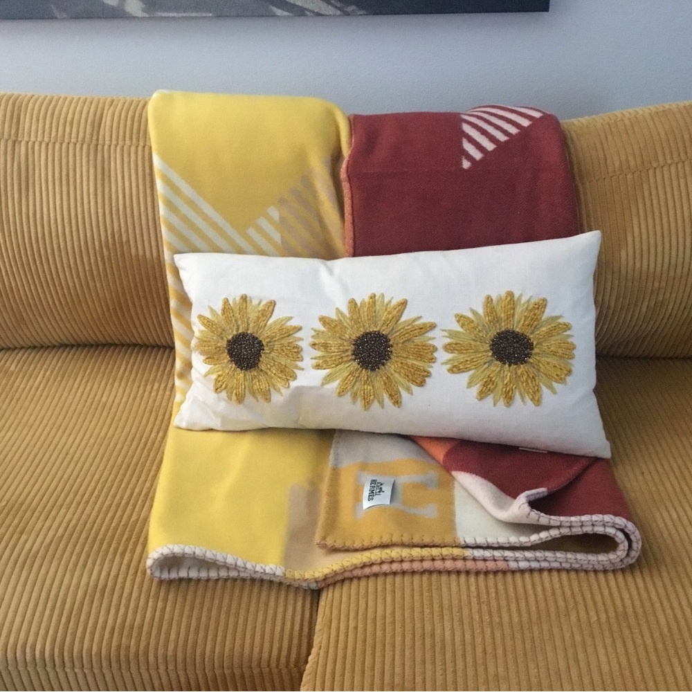 Hermes AUTHENTICATED Blanket